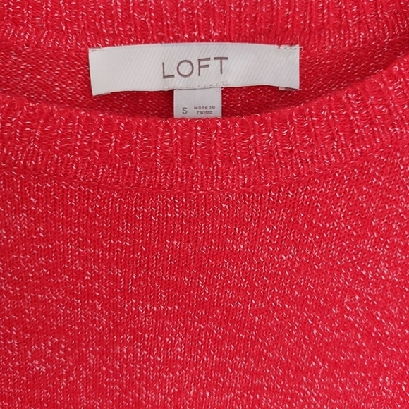 LOFT Crew HOLIDAY Pearl buttons accent neck pressimon Red speck specks sweater - Picture 2 of 5